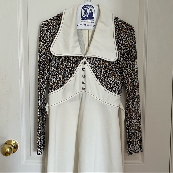 VINTAGE CREME & CHEETAH PRINT DRESS - Picture 3 of 7